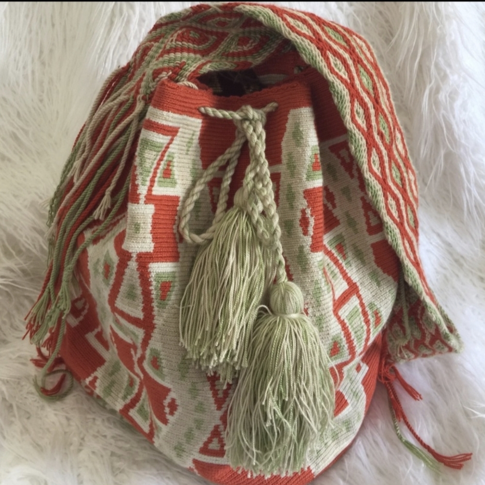 Wayuu drawstring x-large cotton messenger bag